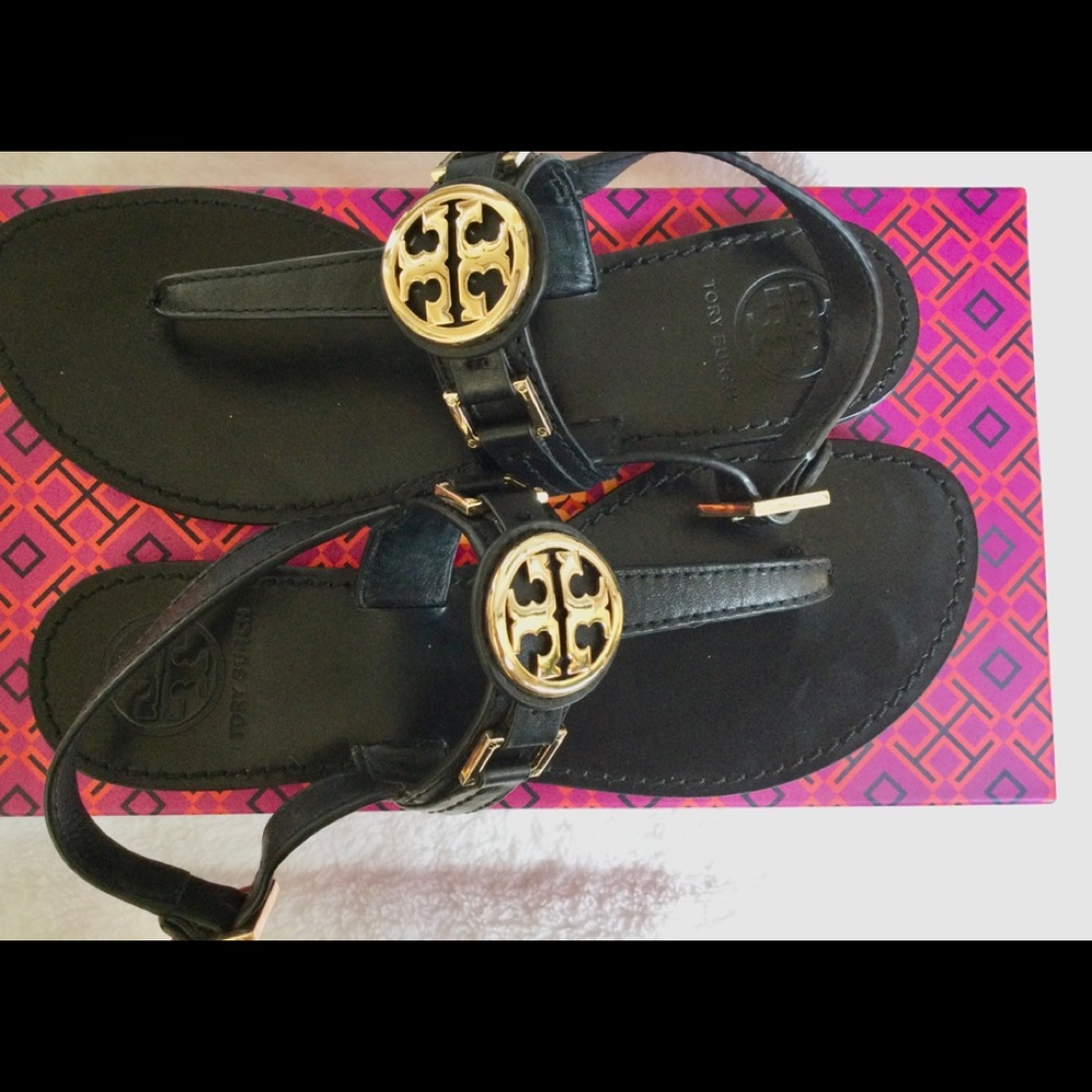 Tory Burch - Cassia Flat Thong- French Calf  Black